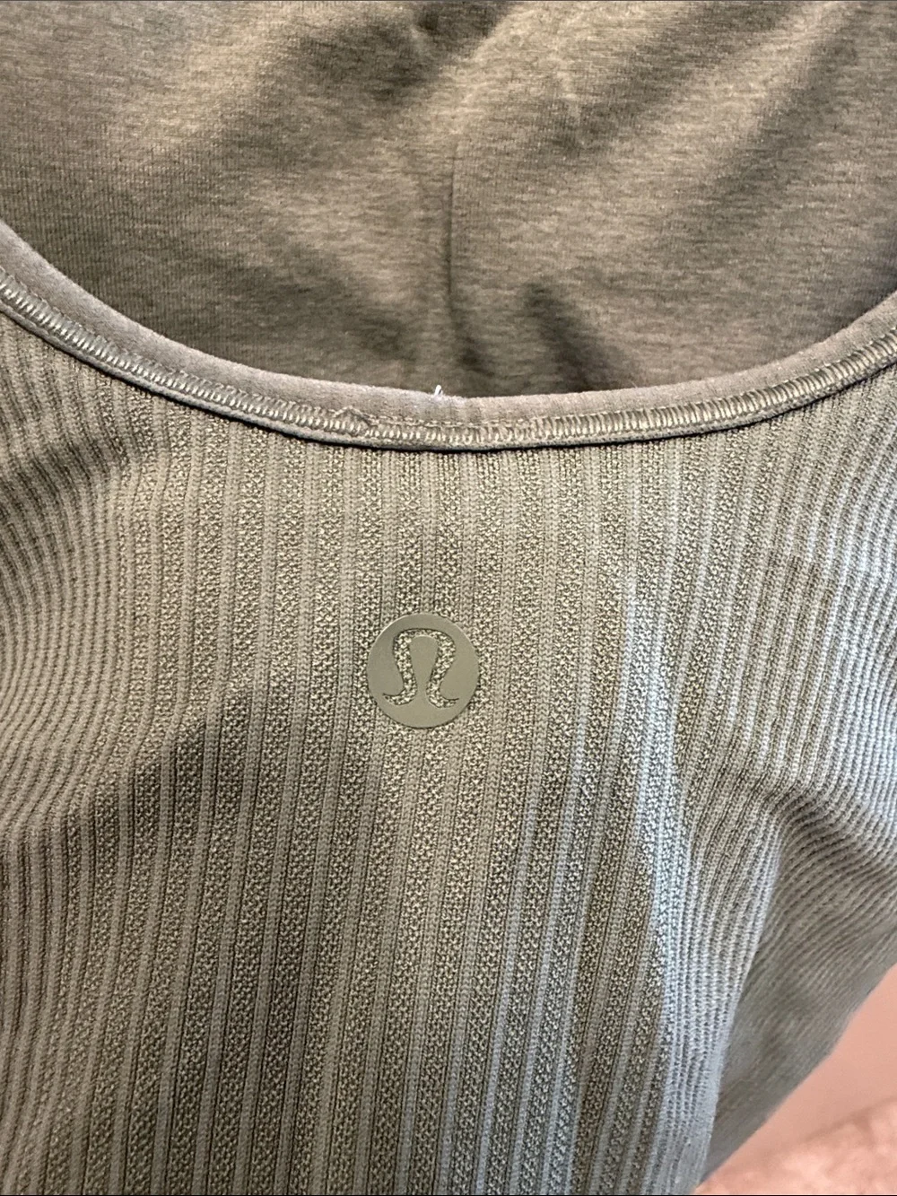 Lululemon tank top size 2